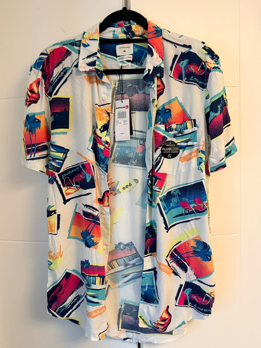 NWT Quiksilver Vacancy Button Up